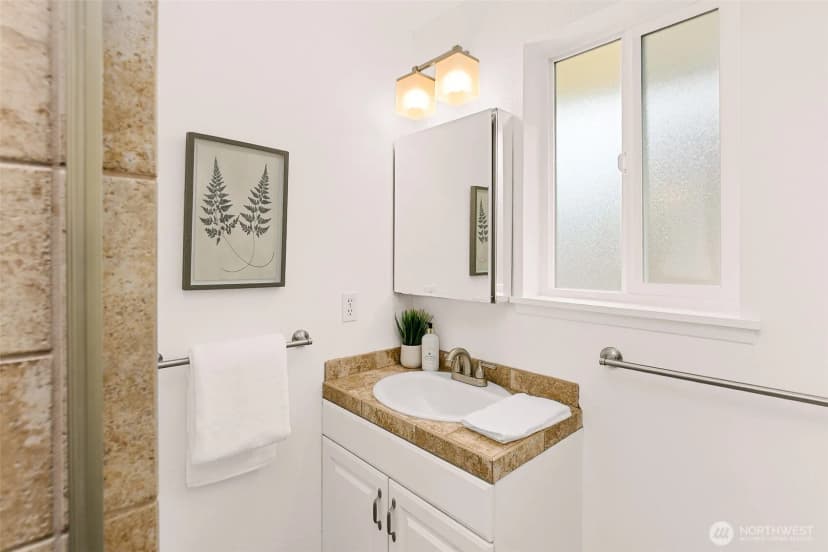 Property photo for 22120 Sea Vista Ne, Poulsbo photo 19