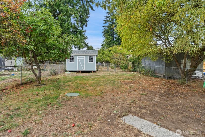 Property photo for 2524 Barnett Street, Bremerton photo 28