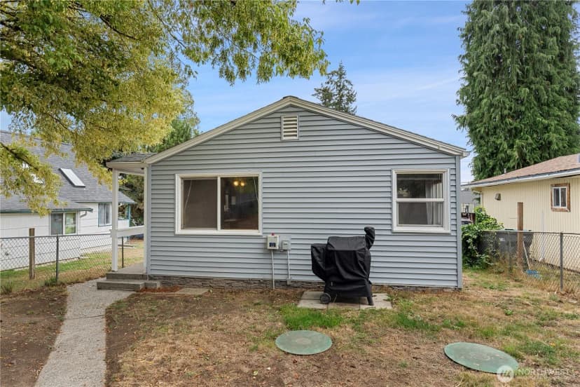 Property photo for 2524 Barnett Street, Bremerton photo 27