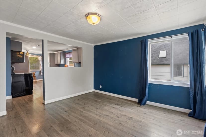 Property photo for 2524 Barnett Street, Bremerton photo 5