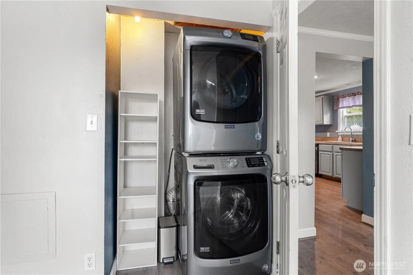 Property photo for 2524 Barnett Street, Bremerton photo 18