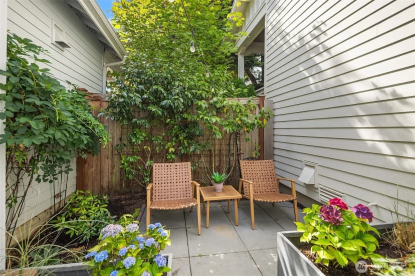 Property photo for 9407 Ne 128th Street, Kirkland photo 25