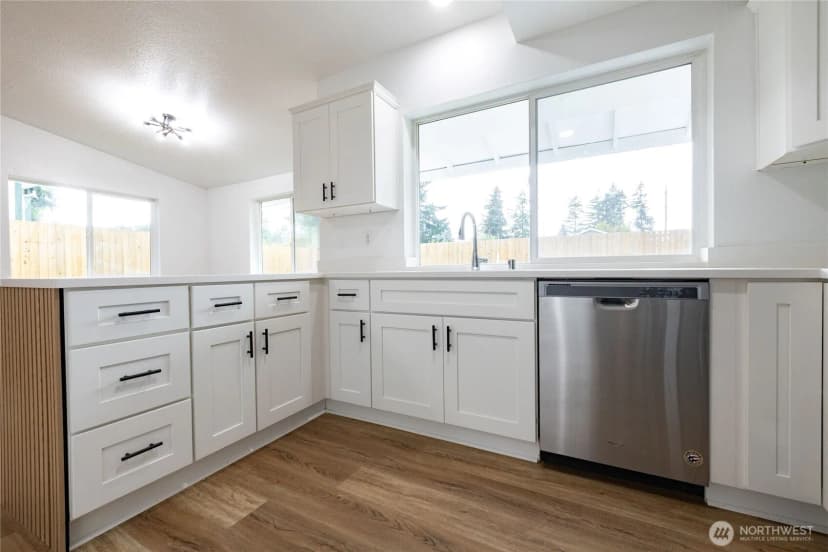 Property photo for 15804 86th Avenue Ct E, Puyallup photo 6