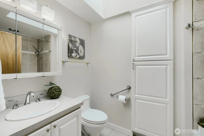 Property photo for 13426 117th Avenue Ne, Kirkland photo 20