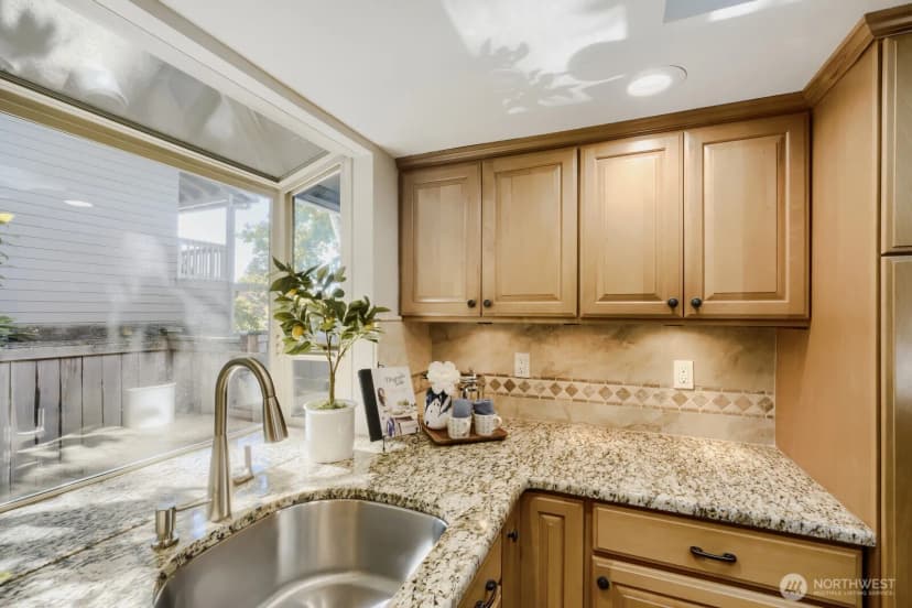 Property photo for 13426 117th Avenue Ne, Kirkland photo 13