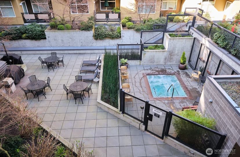 Property photo for 5440 Leary Avenue Nw #406, Seattle photo 33