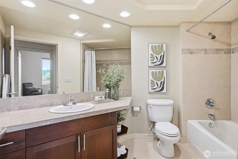Property photo for 5440 Leary Avenue Nw #406, Seattle photo 12