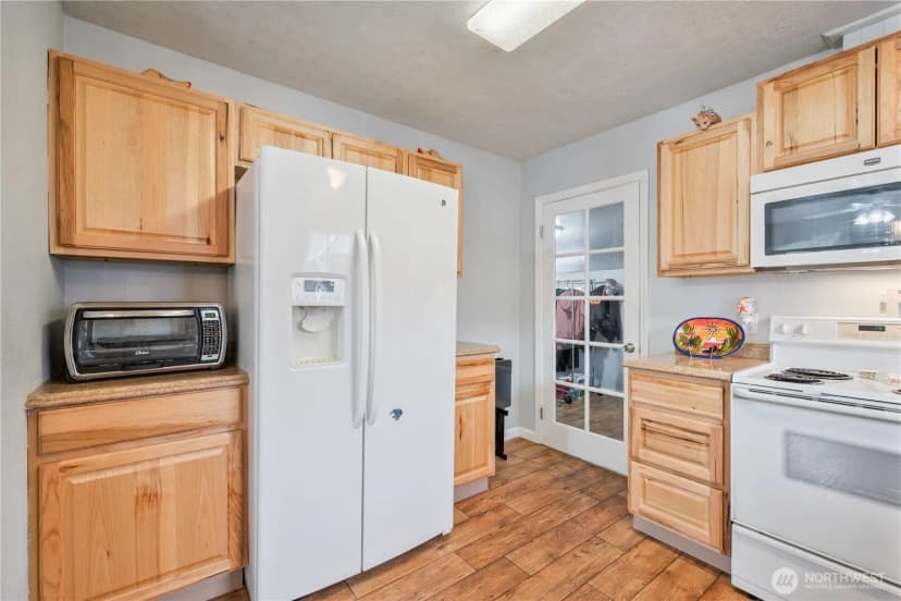 Property photo for 1128 9th Avenue, Longview photo 9