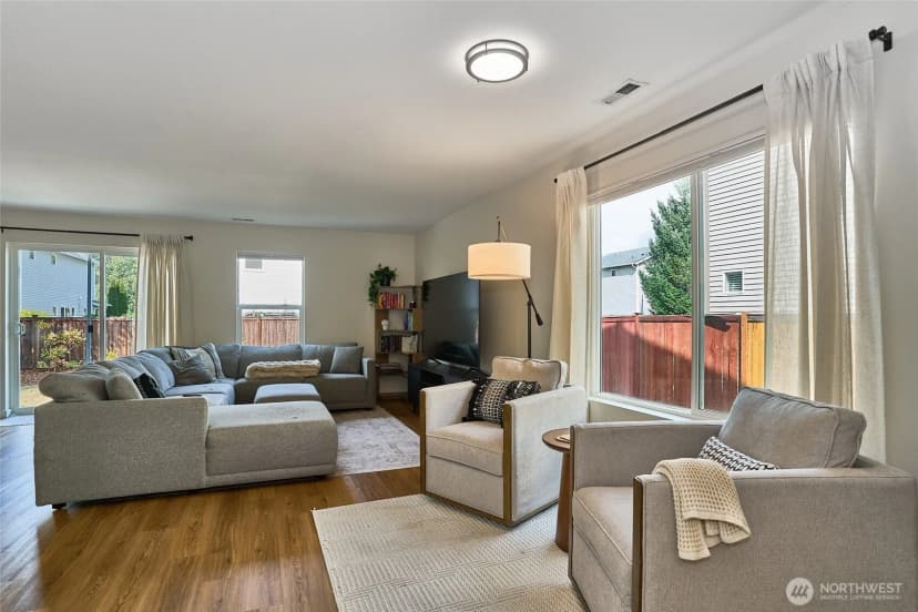 Property photo for 21636 Se 298th Pl, Kent photo 6