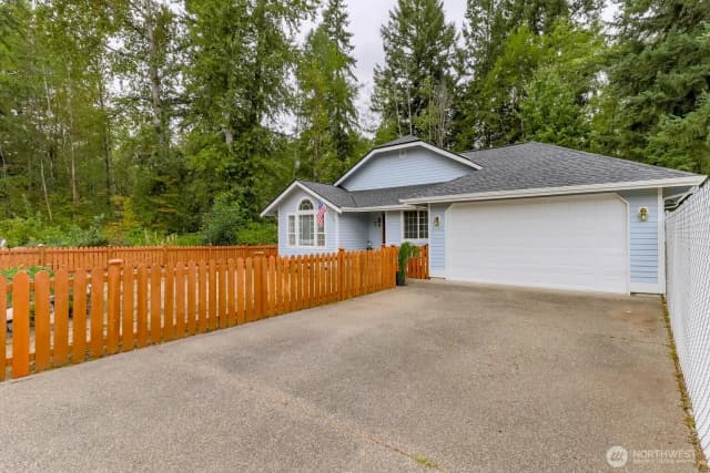 Property photo for 8303 170th Street E, Puyallup photo 2