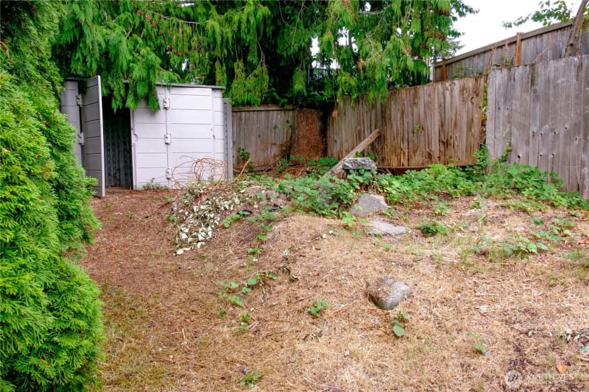 Property photo for 20241 20th Place Ne, Shoreline photo 11