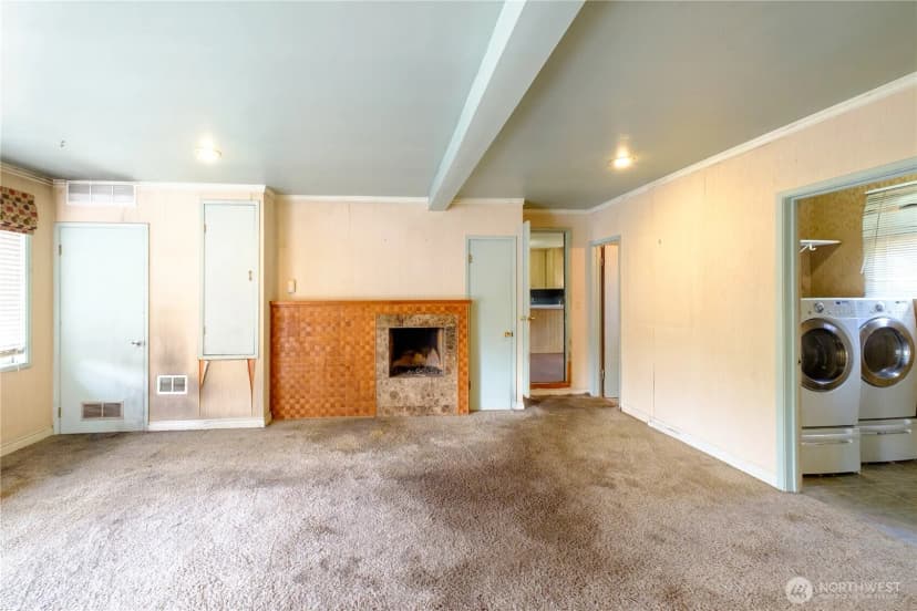 Property photo for 20241 20th Place Ne, Shoreline photo 7
