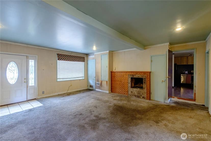 Property photo for 20241 20th Place Ne, Shoreline photo 8
