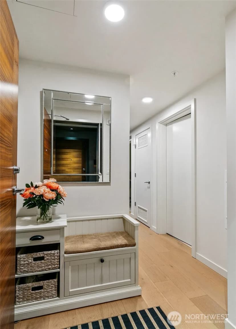 Property photo for 800 Columbia Street #1801, Seattle photo 14