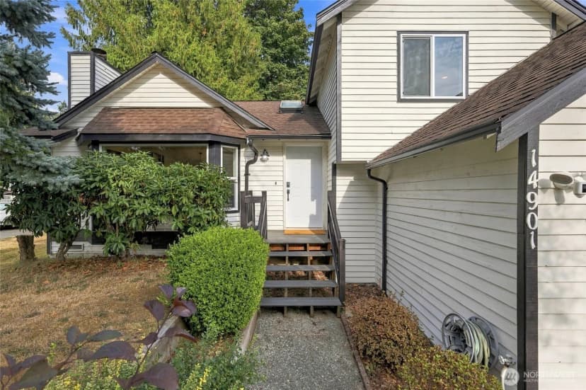 Property photo for 14901 8th Place W, Lynnwood photo 3