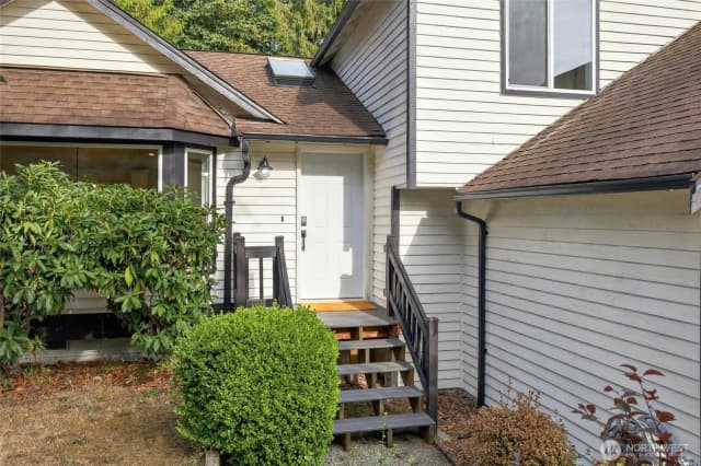 Property photo for 14901 8th Place W, Lynnwood photo 2