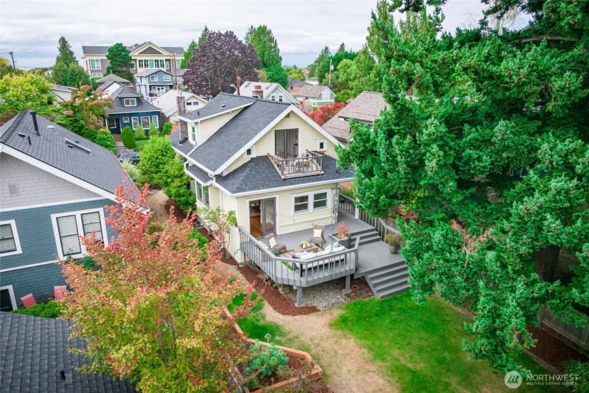 Property photo for 2428 5th Avenue W, Seattle photo 28