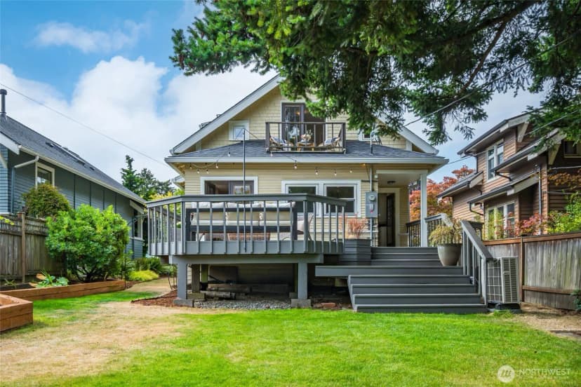 Property photo for 2428 5th Avenue W, Seattle photo 29