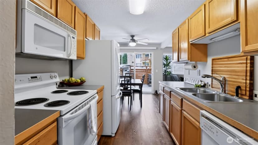 Property photo for 425 45th Street Sw #208, Everett photo 14