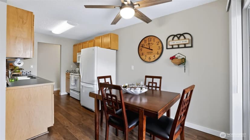 Property photo for 425 45th Street Sw #208, Everett photo 19