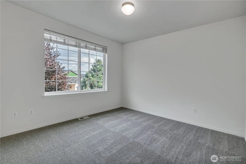 Property photo for 17816 25th Avenue E, Tacoma photo 31