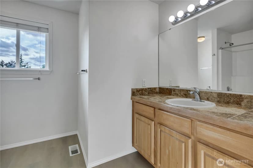 Property photo for 17816 25th Avenue E, Tacoma photo 29