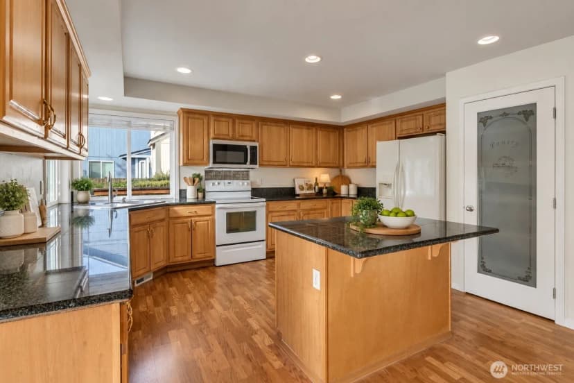 Property photo for 17816 25th Avenue E, Tacoma photo 14