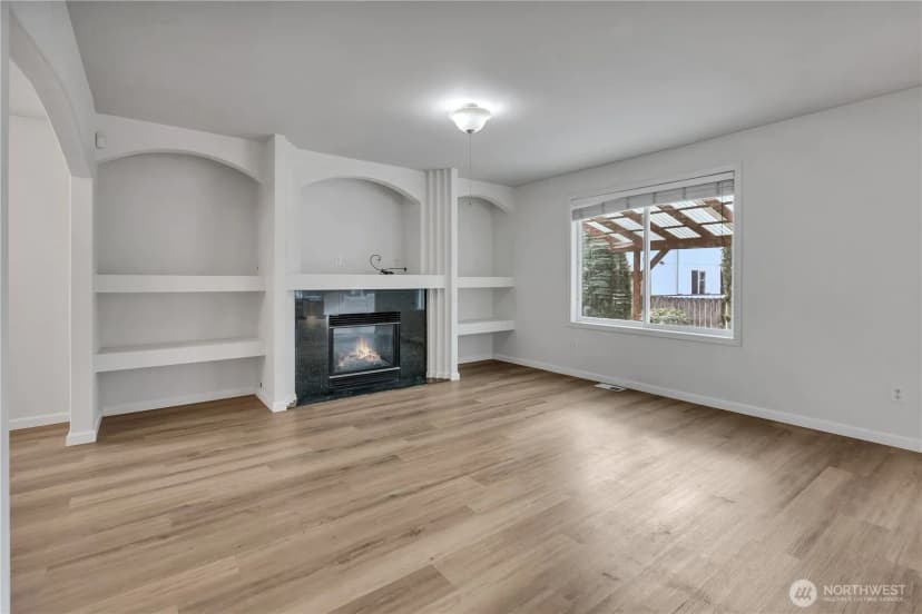 Property photo for 17816 25th Avenue E, Tacoma photo 11