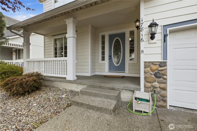 Property photo for 17816 25th Avenue E, Tacoma photo 3