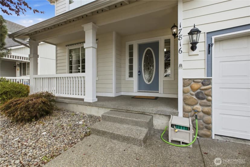 Property photo for 17816 25th Avenue E, Tacoma photo 3