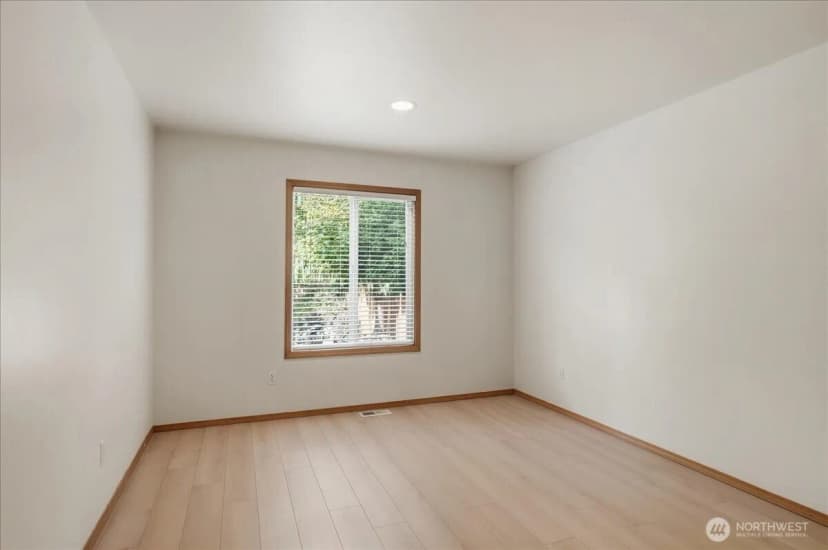 Property photo for 36009 9th Court Sw, Federal Way photo 17