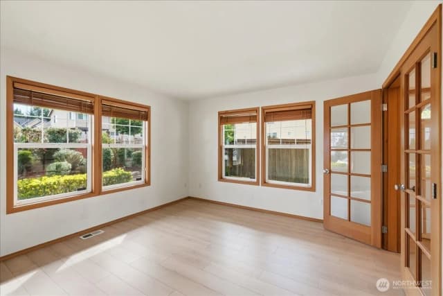 Property photo for 36009 9th Court Sw, Federal Way photo 5