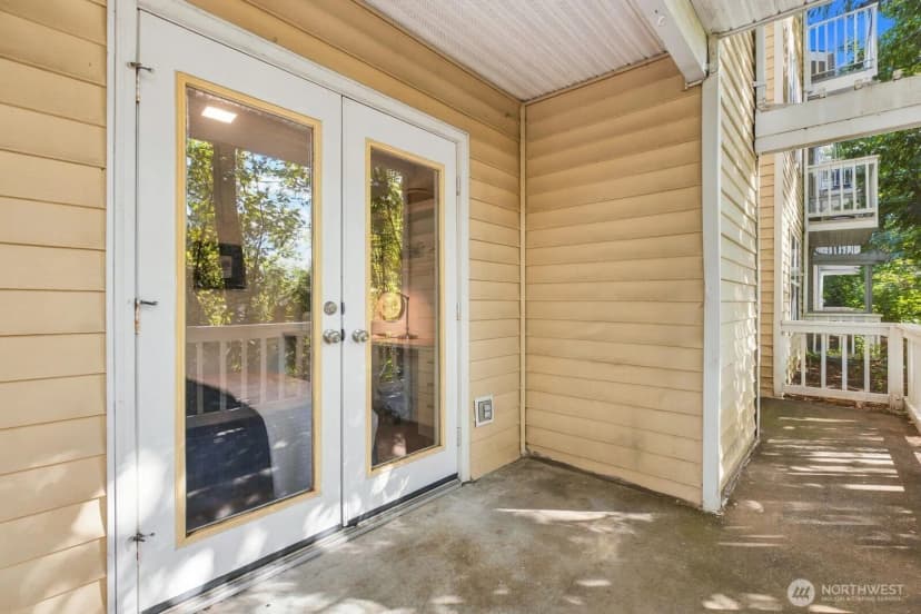 Property photo for 2670 118th Avenue Se #9-103, Bellevue photo 17