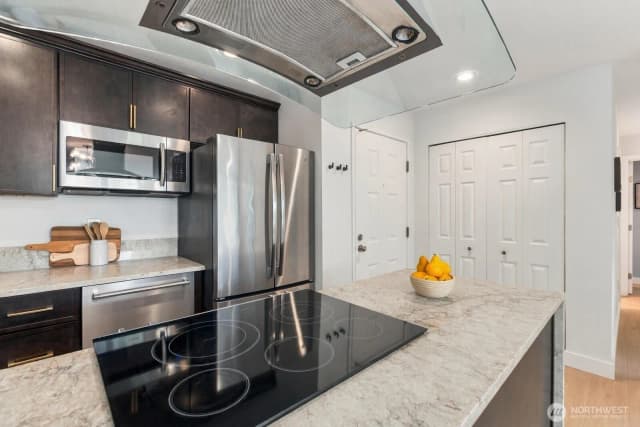 Property photo for 2670 118th Avenue Se #9-103, Bellevue photo 5