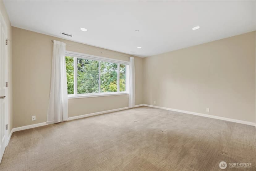 Property photo for 6550 125th Avenue Ne, Kirkland photo 20