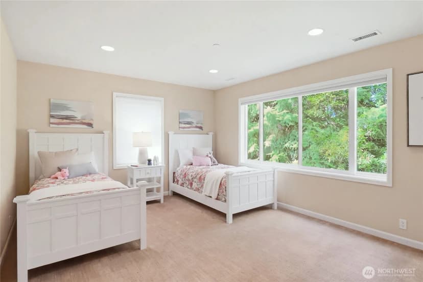 Property photo for 6550 125th Avenue Ne, Kirkland photo 22