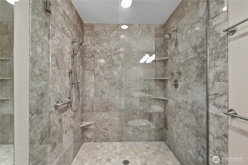 Property photo for 6550 125th Avenue Ne, Kirkland photo 32
