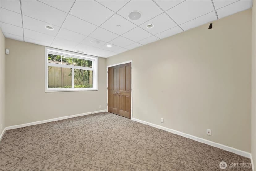 Property photo for 6550 125th Avenue Ne, Kirkland photo 34