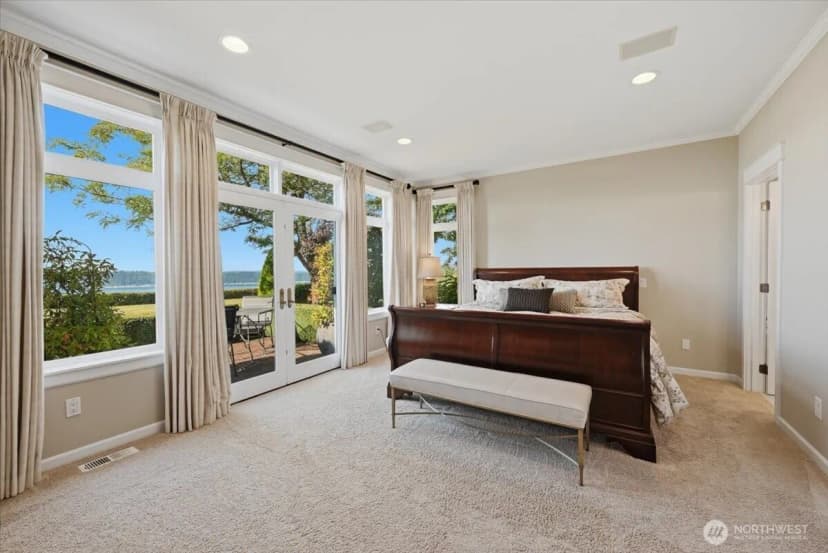 Property photo for 13002 Marine Drive, Marysville photo 15