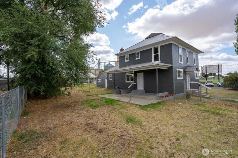 Property photo for 1201 5th St Street, Davenport photo 33