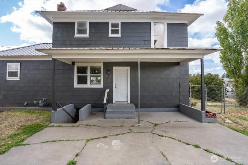 Property photo for 1201 5th St Street, Davenport photo 27