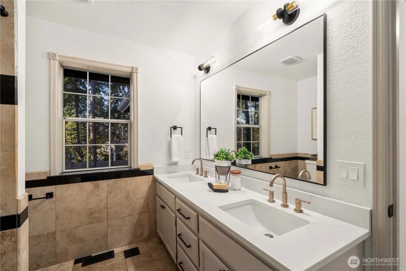 Property photo for 11215 Madera Circle Sw, Lakewood photo 26