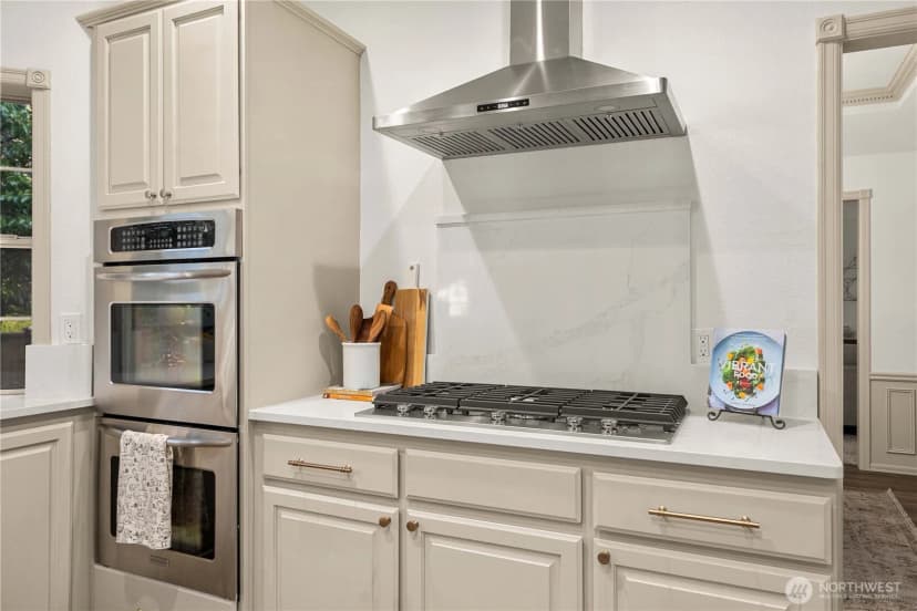 Property photo for 11215 Madera Circle Sw, Lakewood photo 10