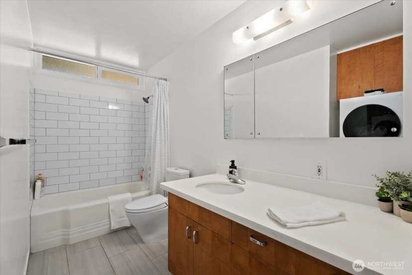 Property photo for 719 721 N 38th Street, Seattle photo 16