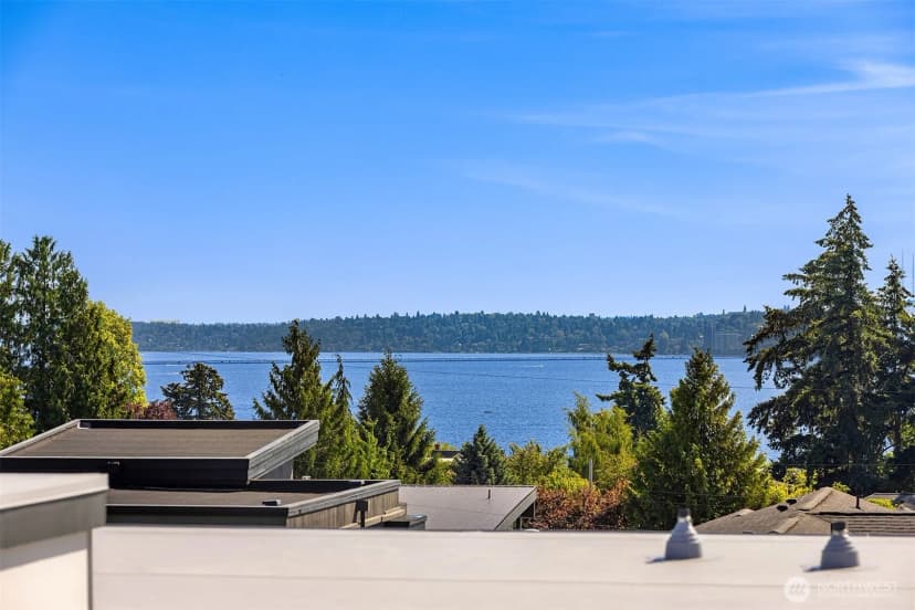 Property photo for 547 16th Avenue W, Kirkland photo 16