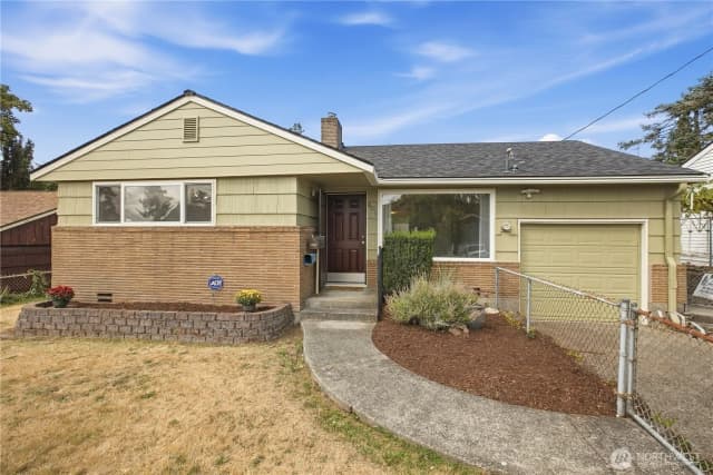 Property photo for 8019 E 36th Avenue S, Seattle