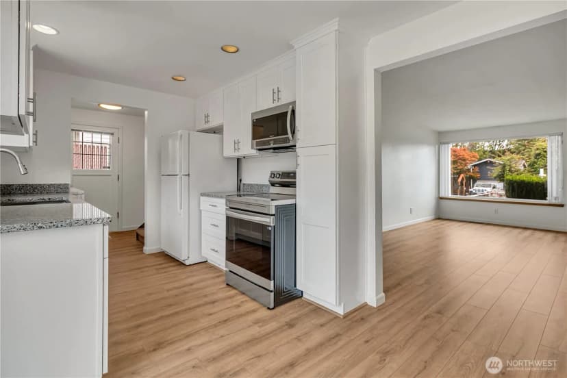 Property photo for 8019 E 36th Avenue S, Seattle photo 15