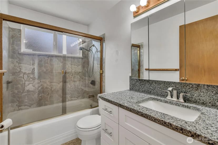 Property photo for 8019 E 36th Avenue S, Seattle photo 17