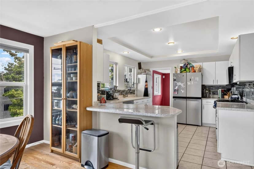 Property photo for 4702 45th Avenue Sw, Seattle photo 11