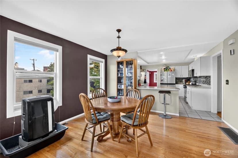 Property photo for 4702 45th Avenue Sw, Seattle photo 9